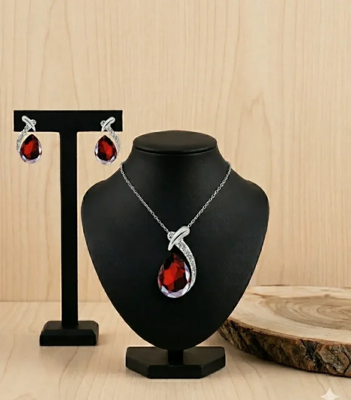Crimson Teardrop Pendant Jewellery Set - Zaariyah Premium Collection