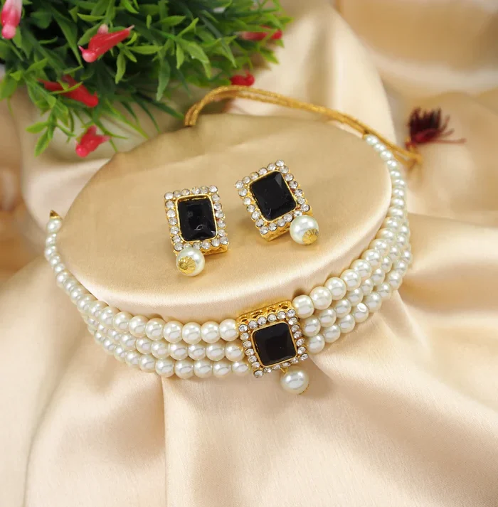Midnight Pearl Choker Set - Zaariyah Premium Collection