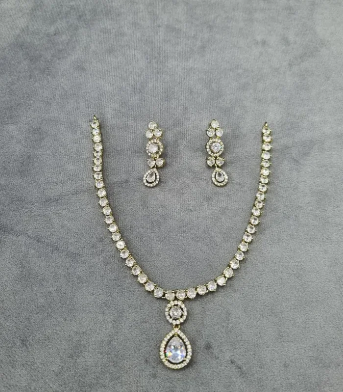 Blush Pink Crystal Bridal Choker Set - Zaariyah Premium Collection