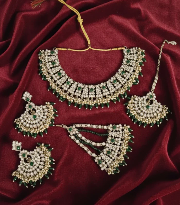 Emerald Crystal Necklace Set - Zaariyah Premium Collection