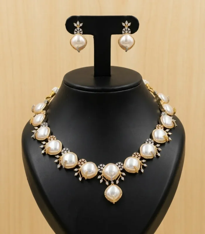 Classic Pearl Statement Necklace Set - Zaariyah Premium Collection